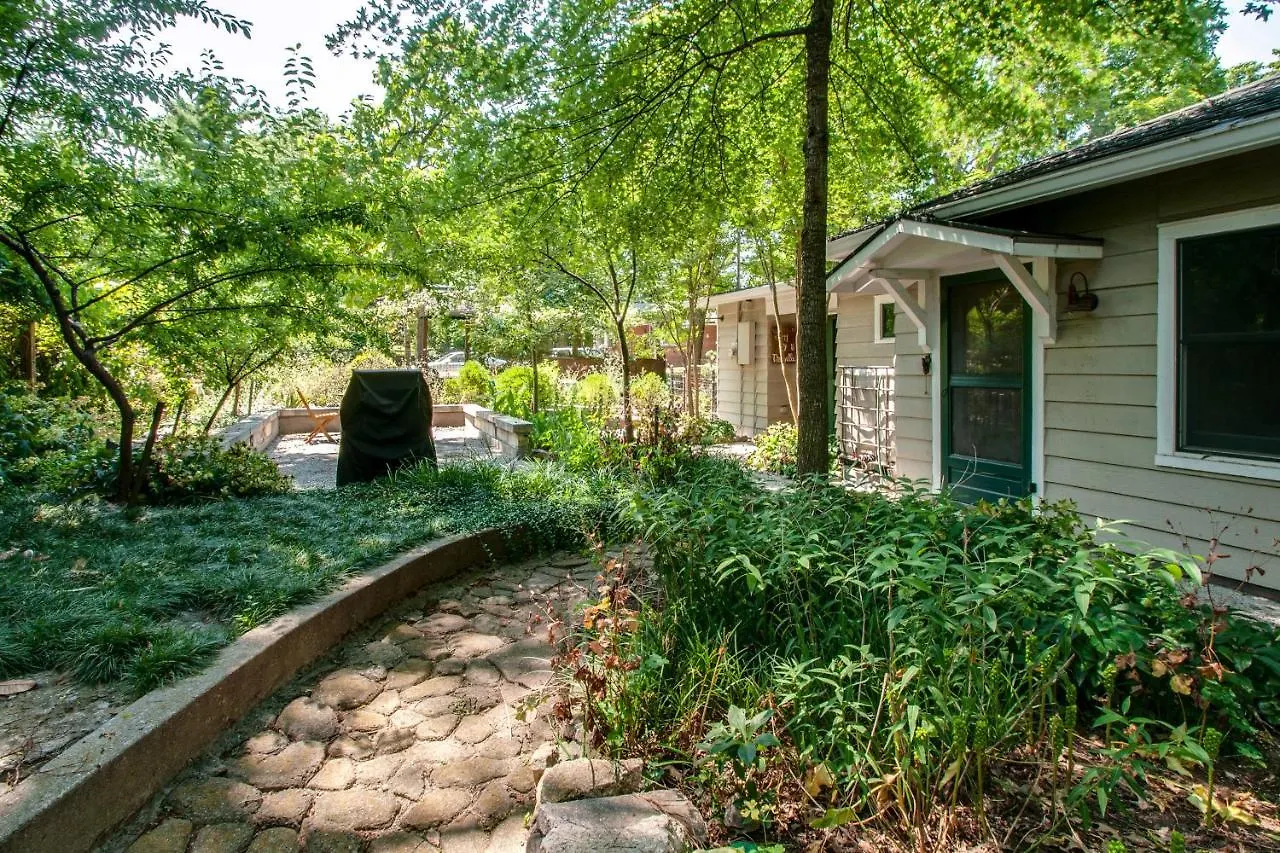 Little House Nashville - Guest House United States